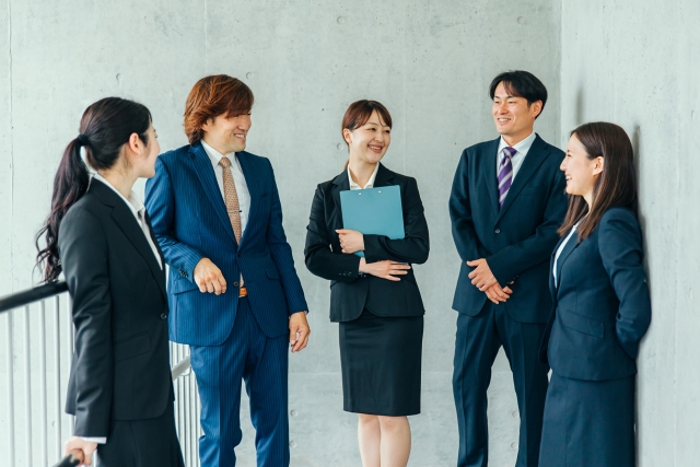 officeにて同僚と